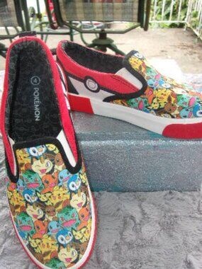 S-238 YOUTH GROUND UP POKEMON CANVAS SNEAKERS